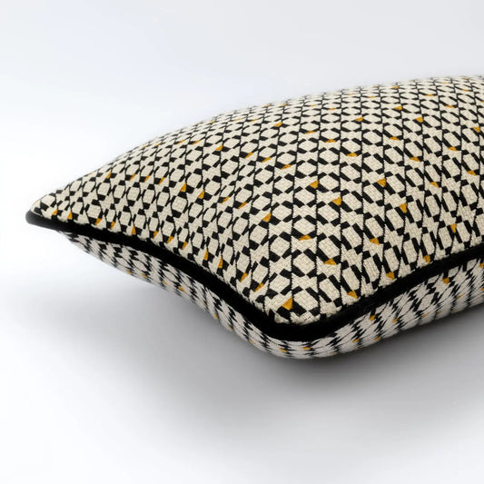 Onyx Lumbar Cushion Onacara