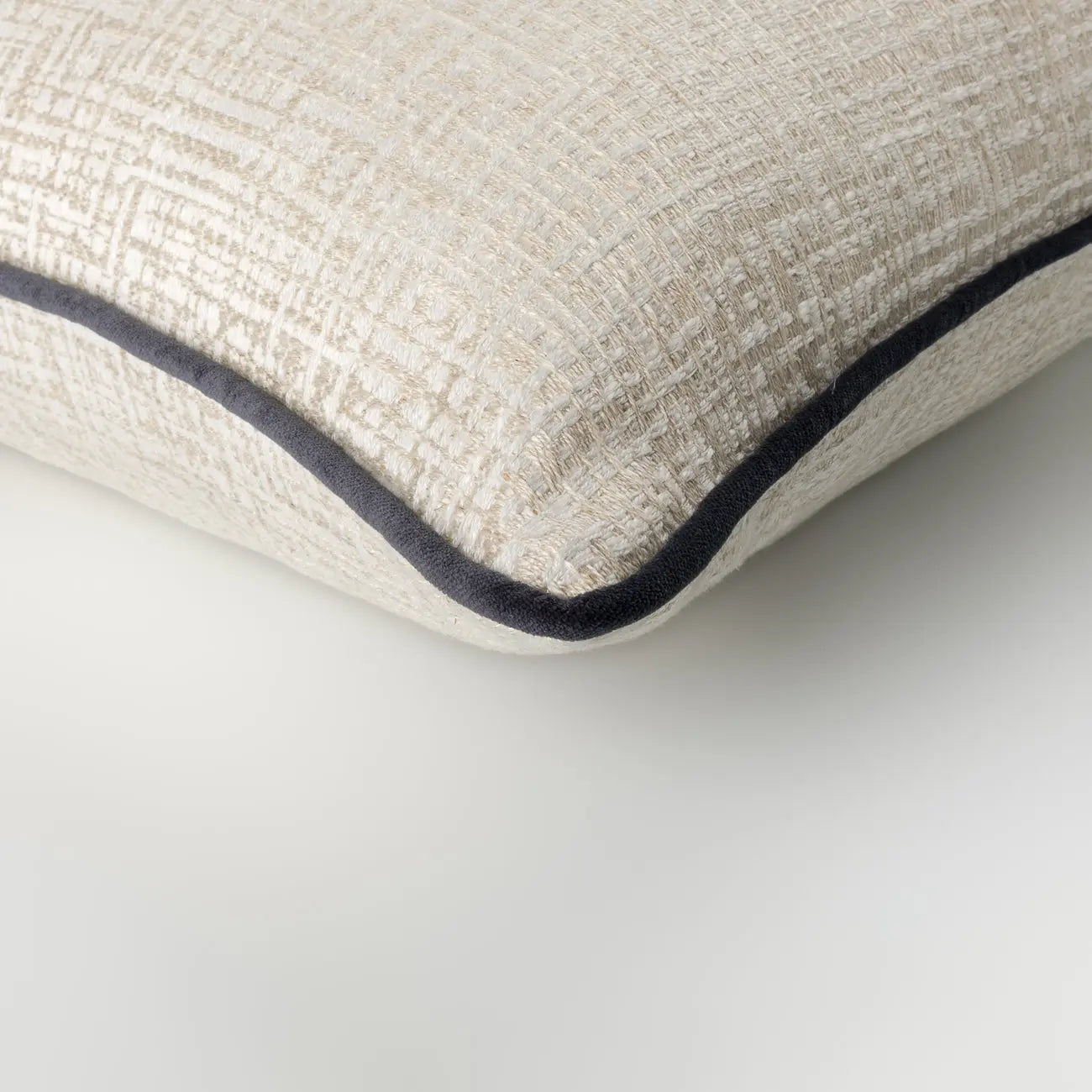 Pearl Cushion 50cm Onacara