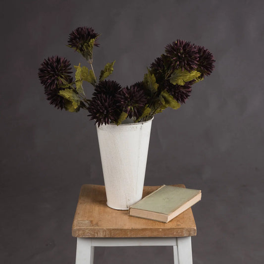 Chocolate Chrysanthemum Makur Interior