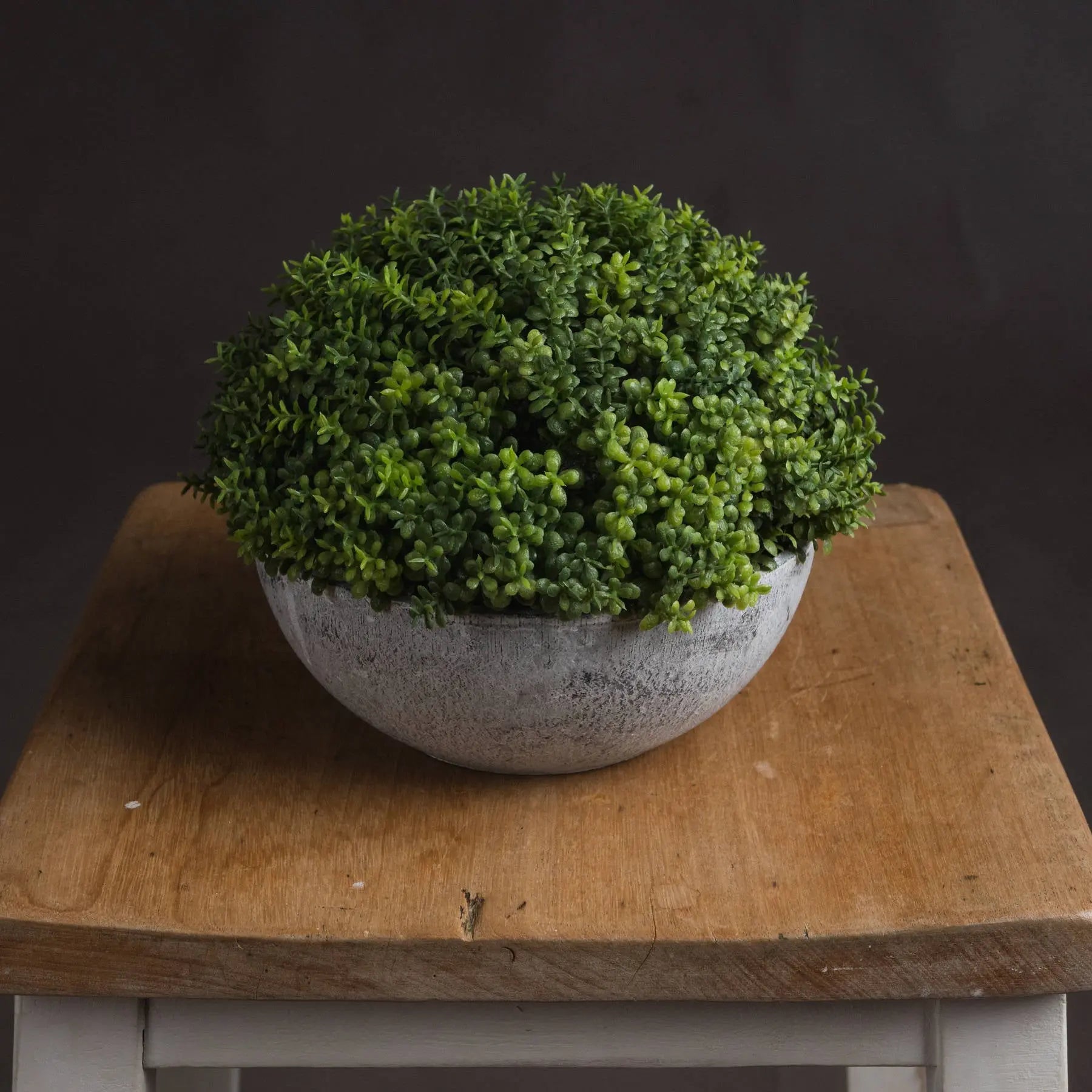 Small Hebe Globe Pot Makur Interior