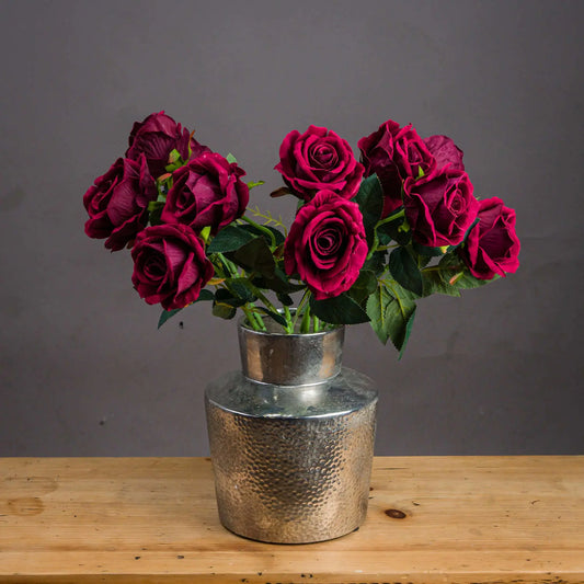 Deep Red Rose Makur Interior