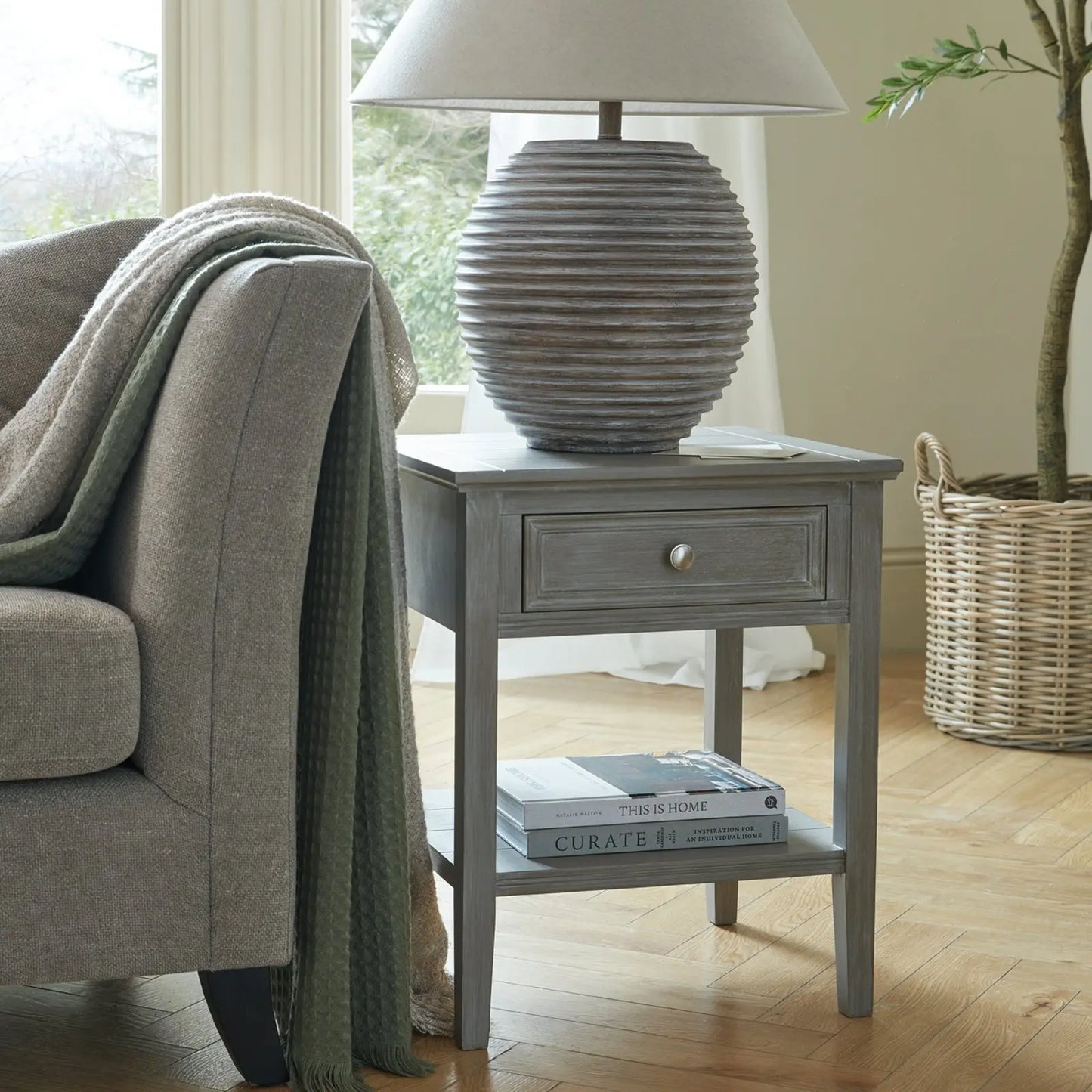Saturn Table Lamp With Linen Shade Makur Interior