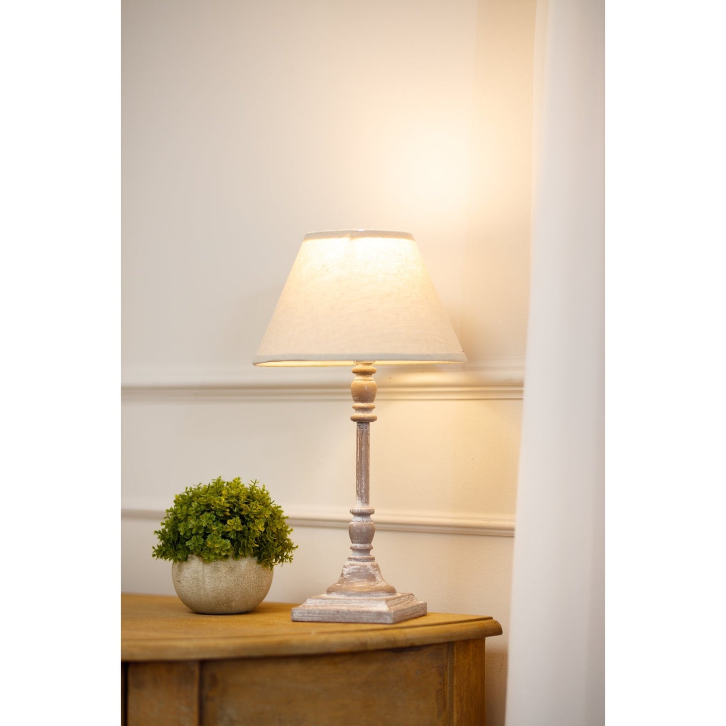 Antia Stem Table Lamp With Linen Shade Makur Interior