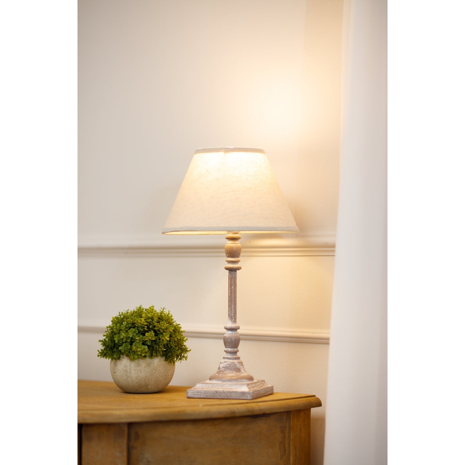 Antia Stem Table Lamp With Linen Shade Makur Interior