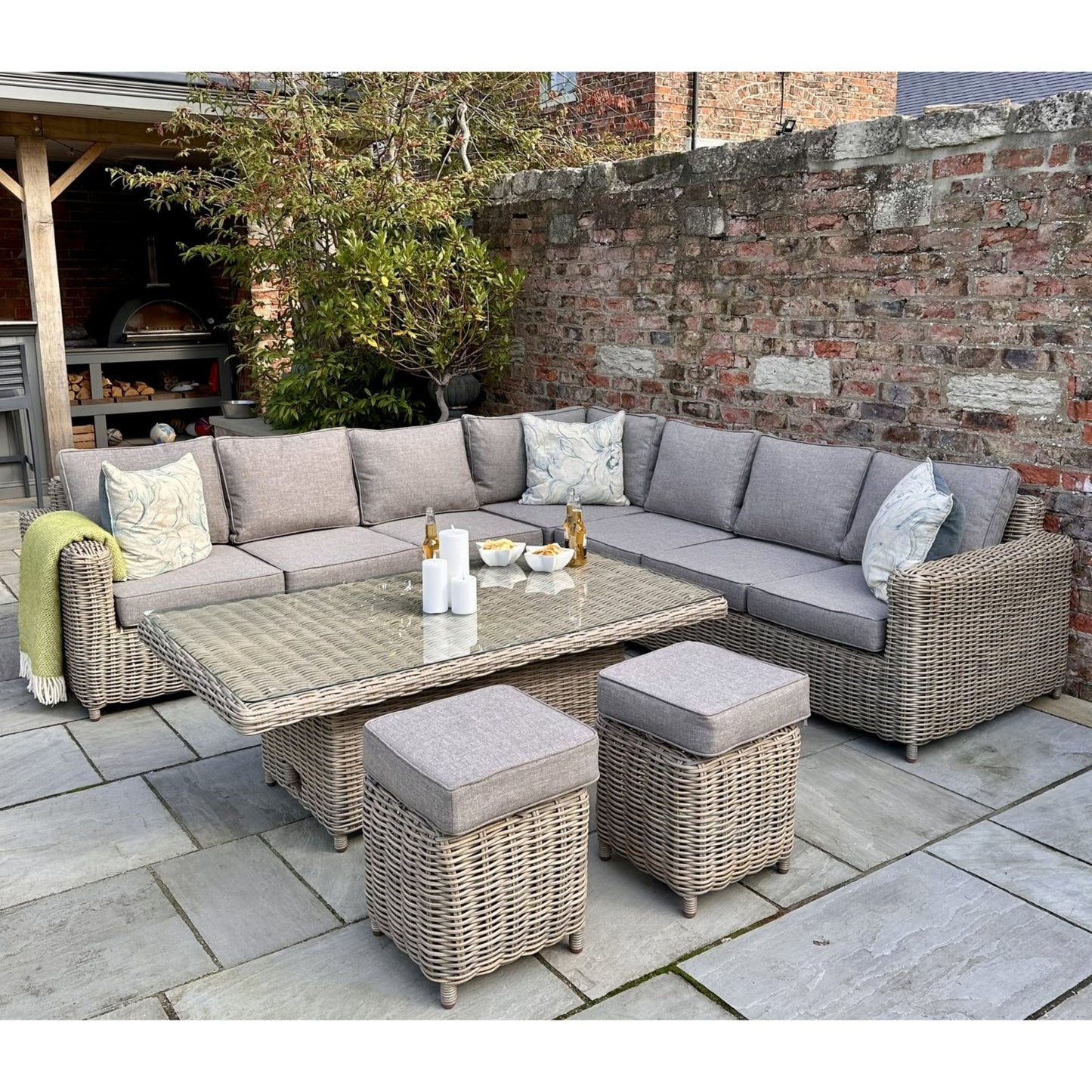 Amalfi Outdoor Large Corner Set With Riser Table + 2 Stools Makur Interior