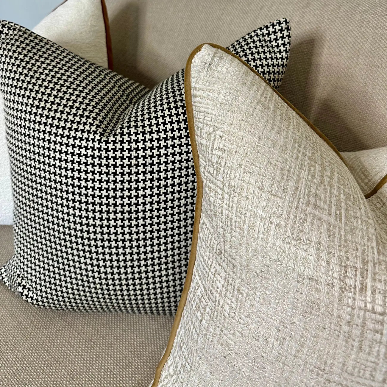 Pearl Cushion 50cm Onacara