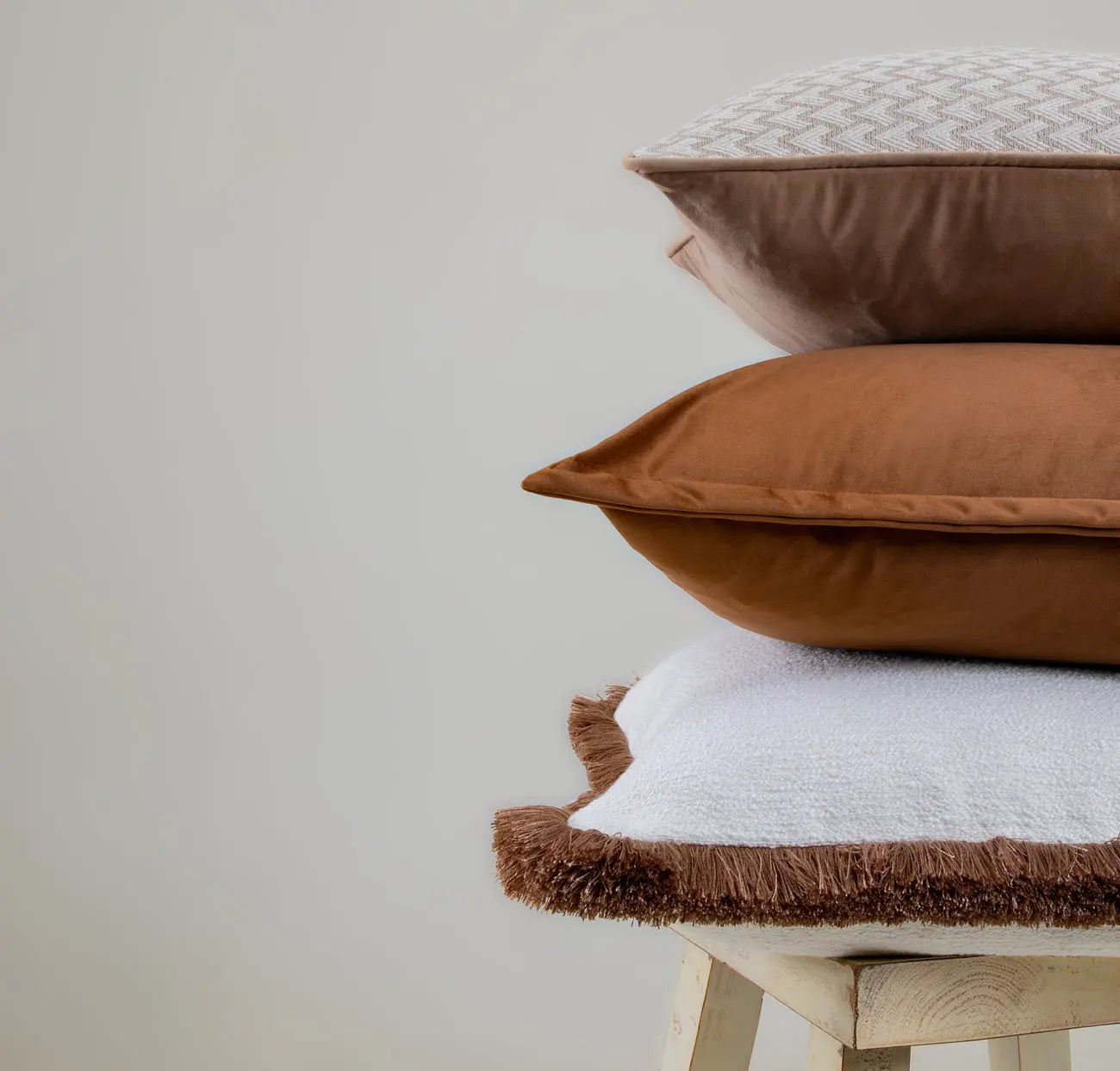 Caraway Luxury Cushion with Cuff Onacara